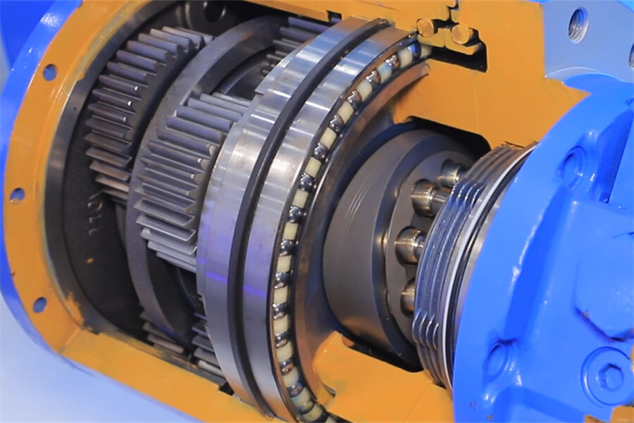 final drive motor